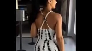 Jiggling Ass